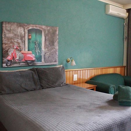 Moe Motor Inn - Contactless 24 Hour Checkinn Available Eksteriør billede